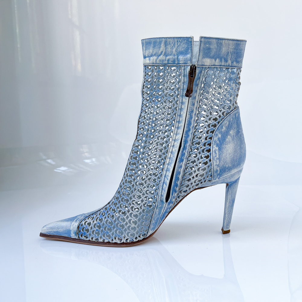 NEW Gianmarco Lorenzi Blue Laser Cut Leather Ankle Bootie Heels Size 39 Italy